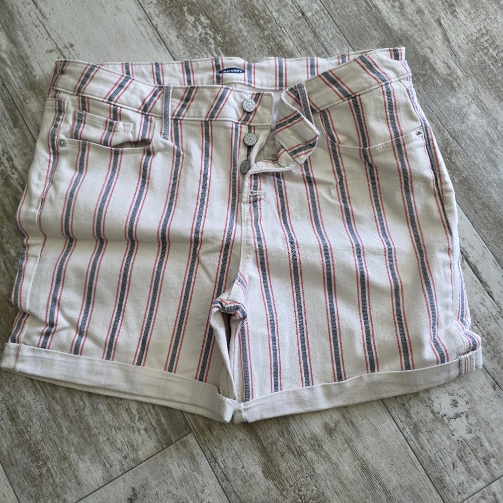 old navy size 14 blue red stripe cream color 5in shorts